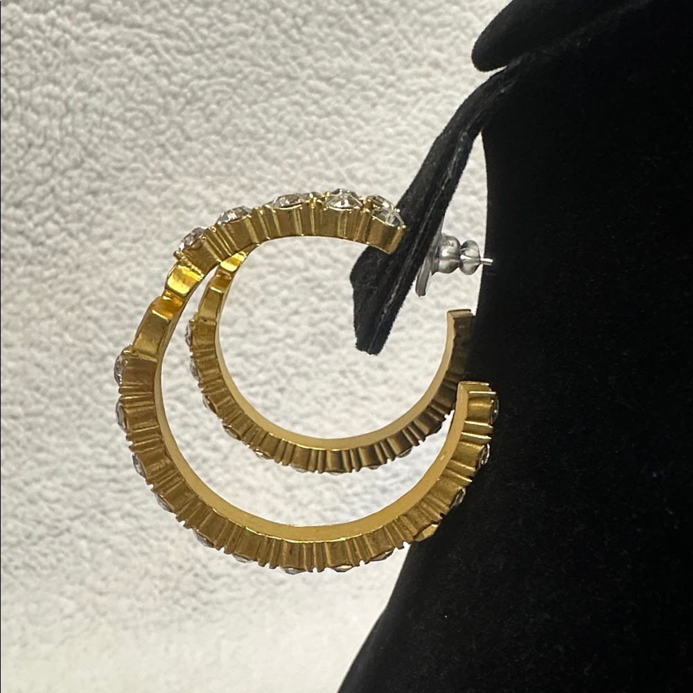 BRAND NEW! NEVER WORN! 
Elegant Gold and Silver Crystal Hoop Earrings - Picture 3 of 4